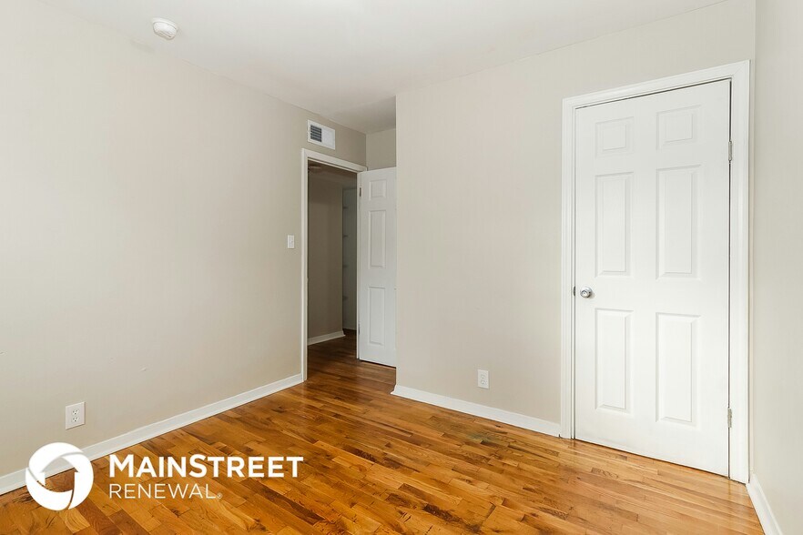 Building Photo - 3752 Penway Ave