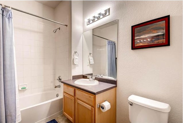 Building Photo - 15700 E Jamison Dr