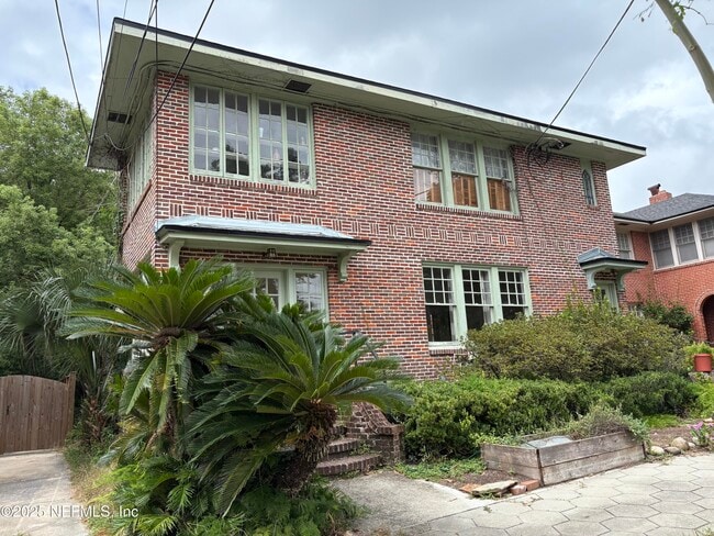 Building Photo - 3681 Hedrick St