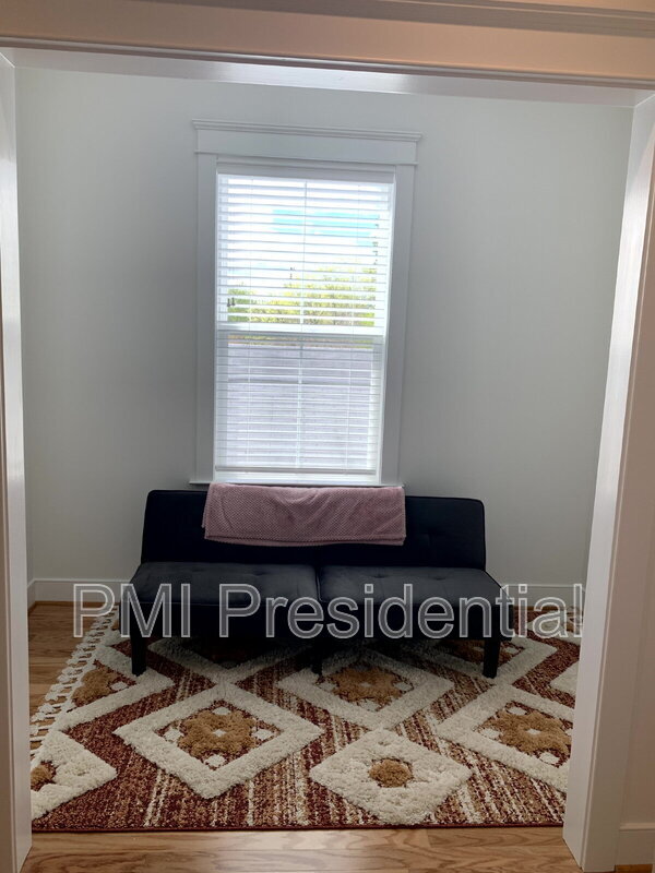 Building Photo - 1318 N 34th St