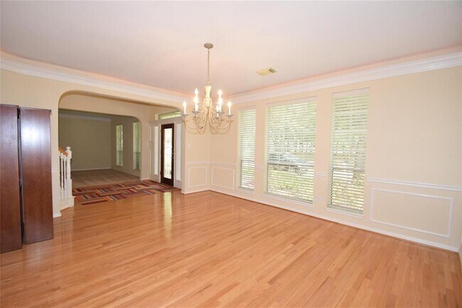 Building Photo - 5011 Quiet Falls Ct