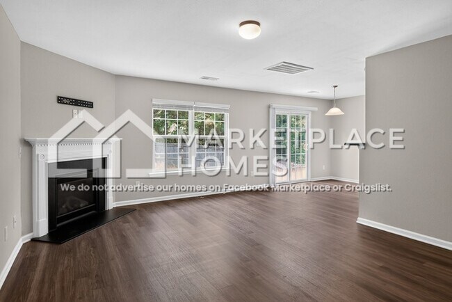 Building Photo - 401 Feather Site Ct