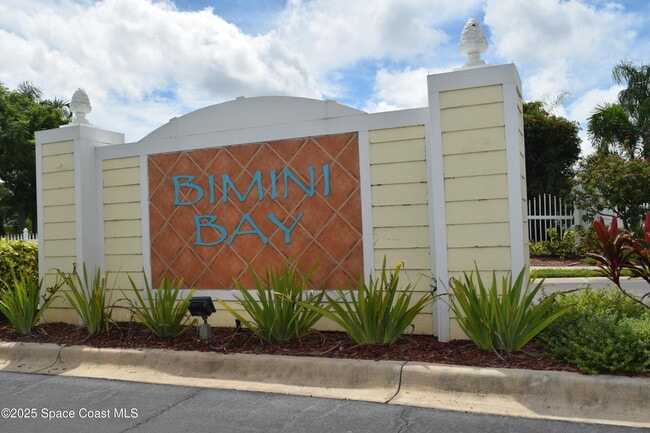 Building Photo - 1170 Eleuthera Dr NE