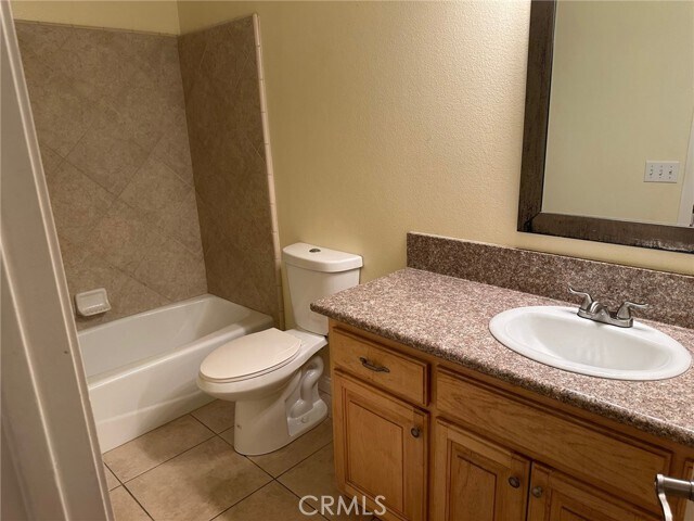 Building Photo - 26977 Silver Lakes Pkwy