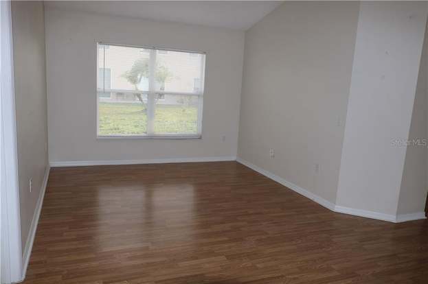 Building Photo - 208 Abbotsbury Dr