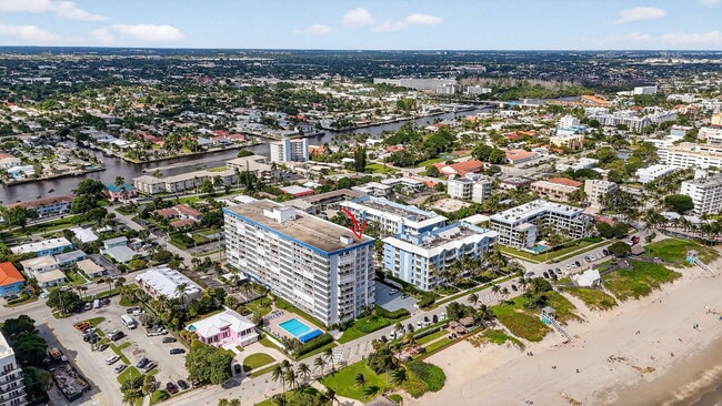 Building Photo - 800 SE 20th Ave