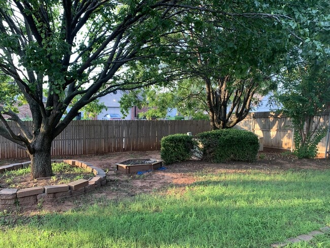 Building Photo - 649 Fire Light Dr