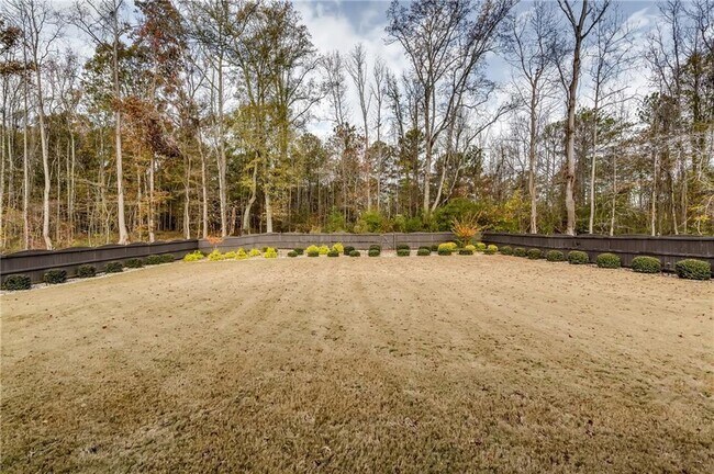 Building Photo - 2216 Golden Eagle Dr