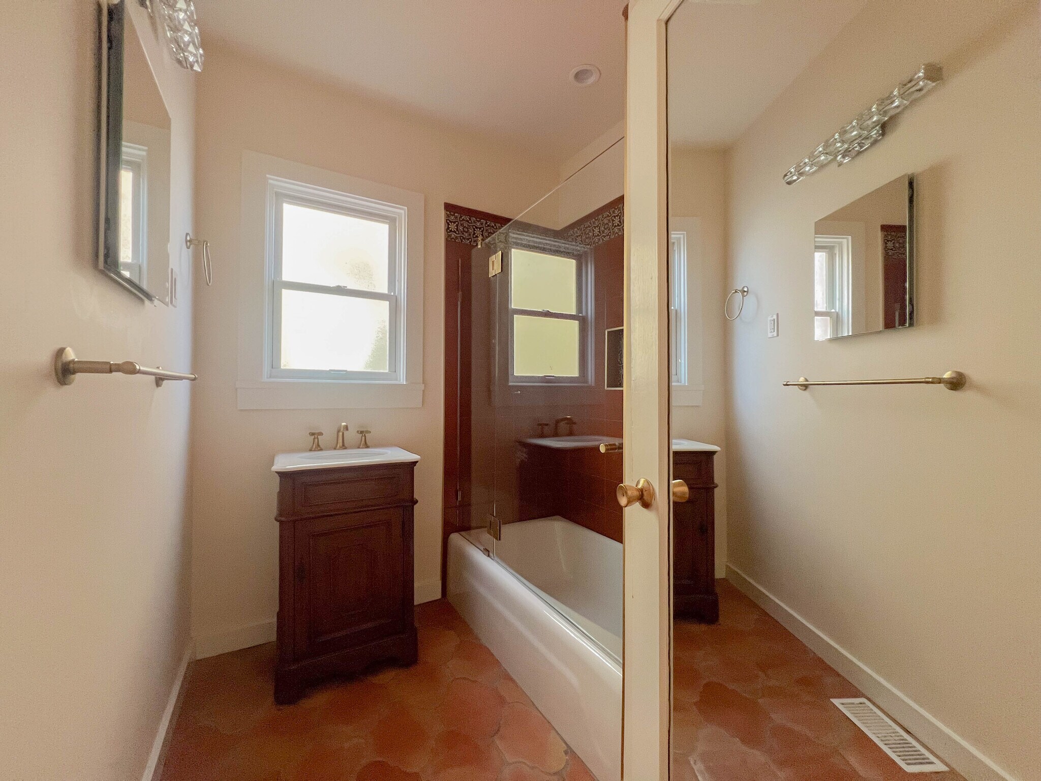 Bathroom - 1504 Grant St