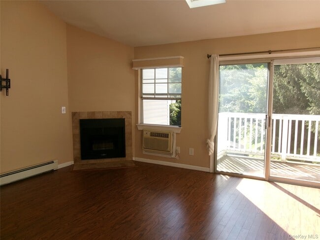 Building Photo - 28 Lexington Hills Rd