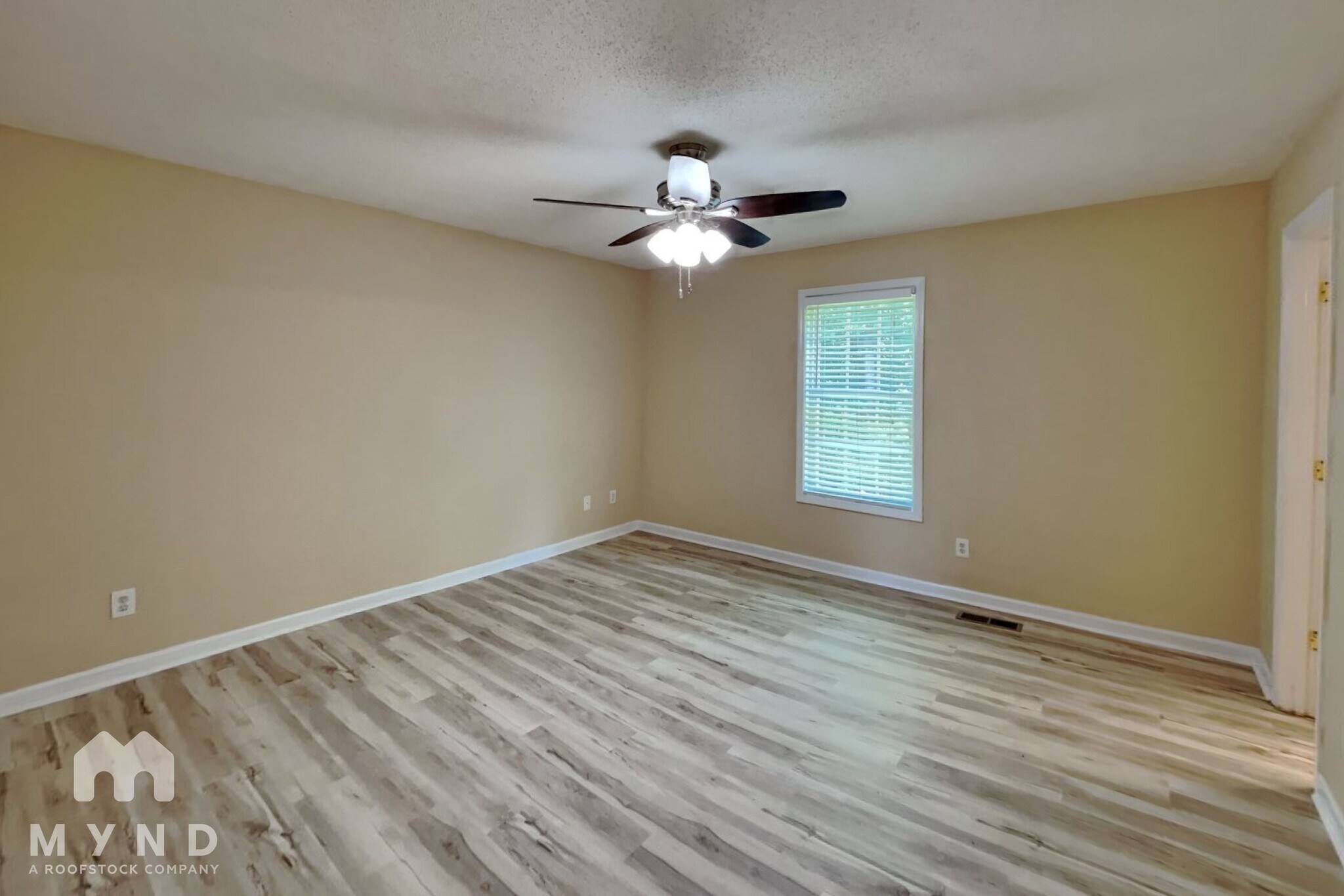 Building Photo - 413 River Trace Dr