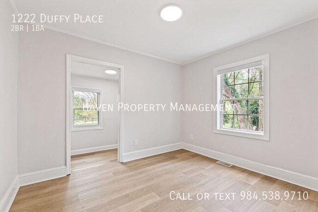 Building Photo - 1222 Duffy Pl