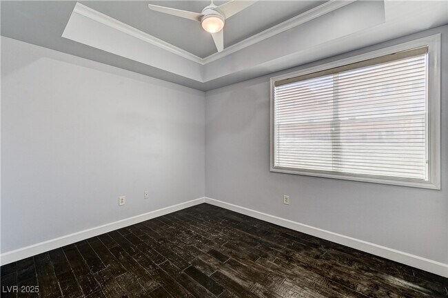 Building Photo - 75 E Agate Ave