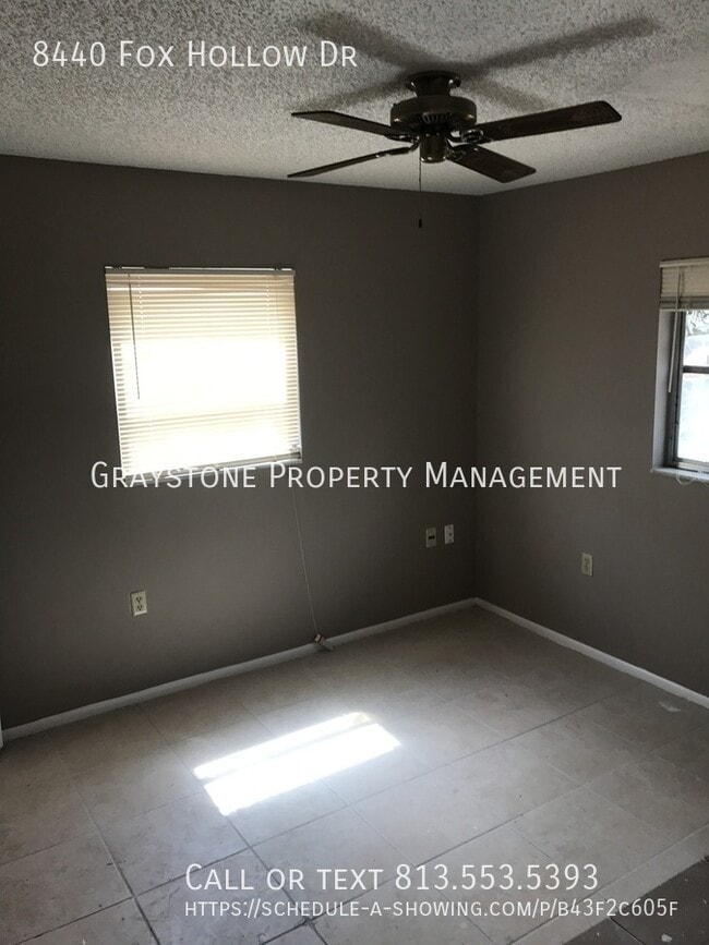 Building Photo - 8440 Fox Hollow Dr