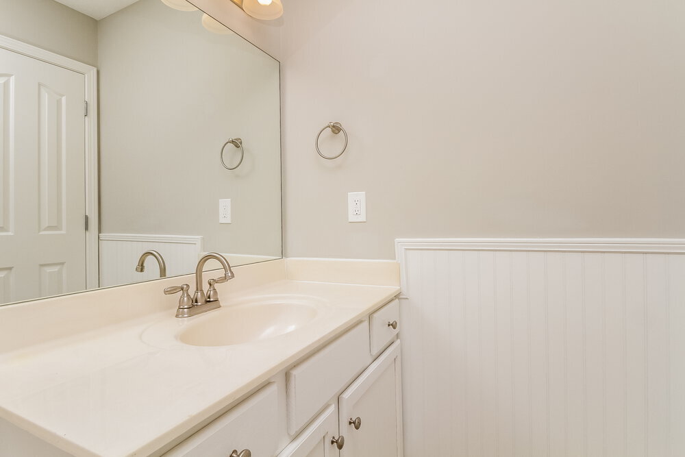 Building Photo - 1339 Macduff Dr