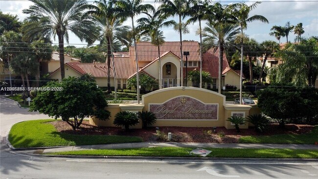 Building Photo - 1227 SW 46th Ave