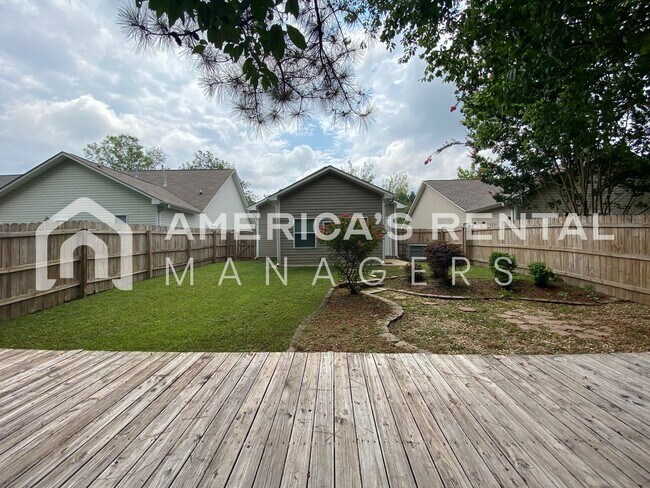 Building Photo - 5303 Cottage Ln