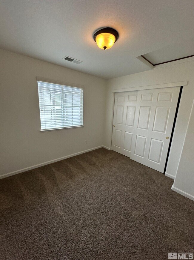 Building Photo - 3843 Dominus Dr