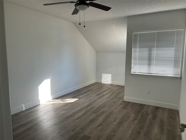 Building Photo - 6119 Dryad Dr