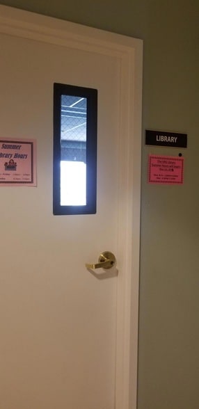 Building Photo - 2400 NE 1st Ln