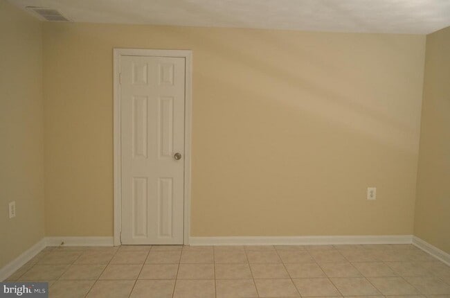 Building Photo - 121 E Glendale Ave