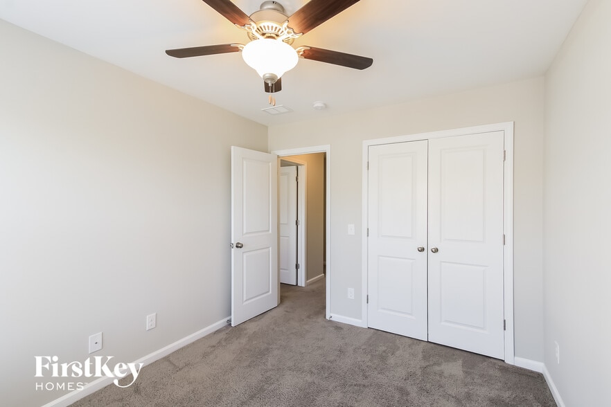 Building Photo - 9006 Cat Tail Pond Rd