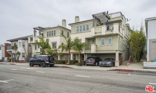 Building Photo - 642 Hermosa Ave