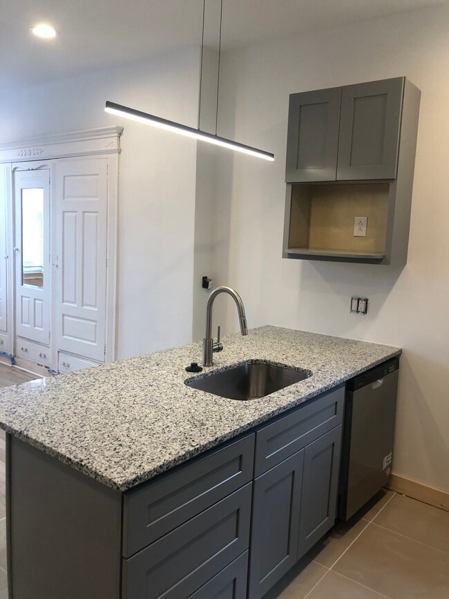 Building Photo - 1226 N Redfield St