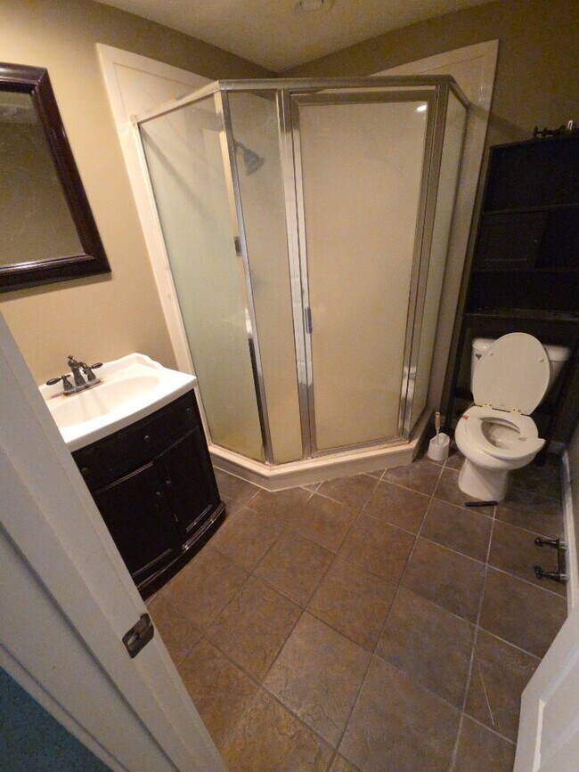 Building Photo - Stylish 3-Bedroom Home in Herriman!