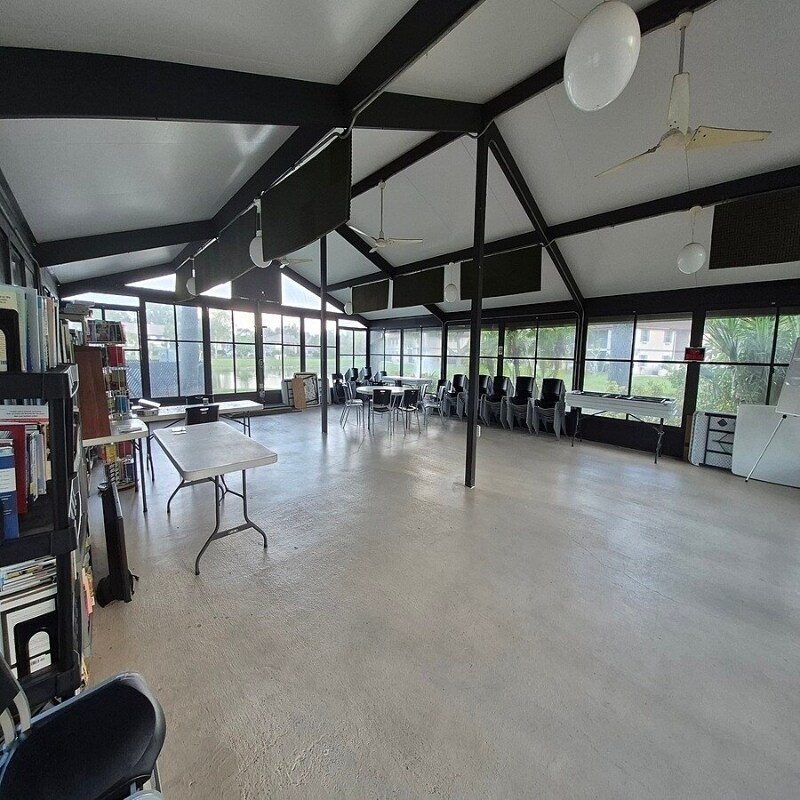 Building Photo - 19505 Quesada Ave