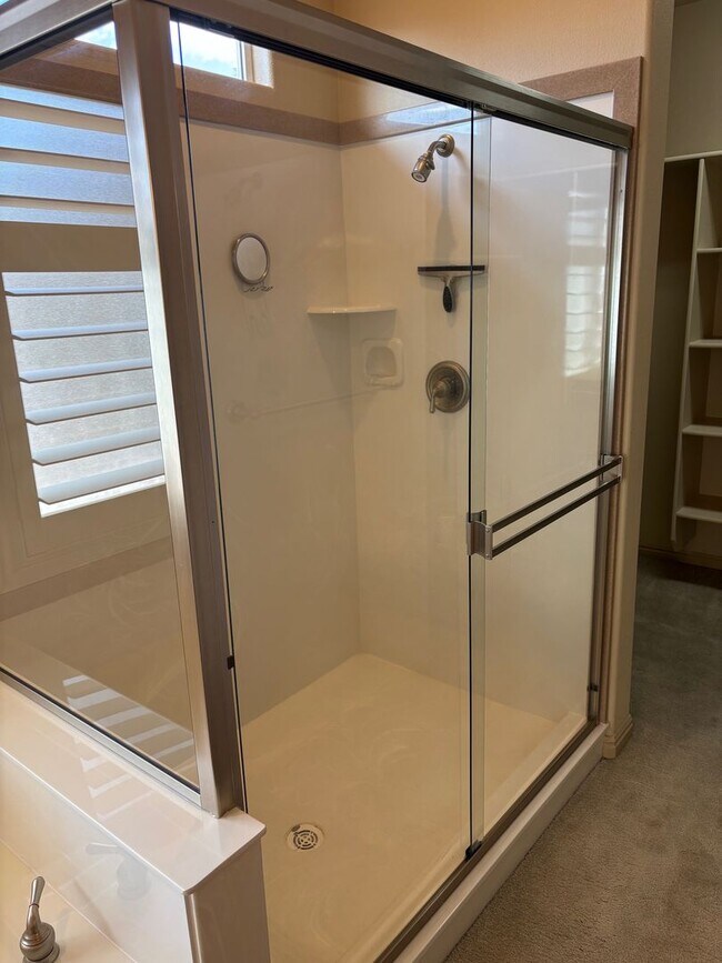 Building Photo - St. George Oasis