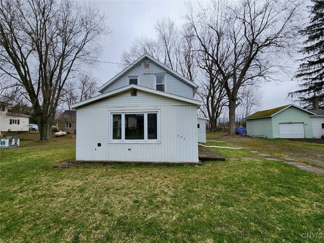 Building Photo - 952 South St