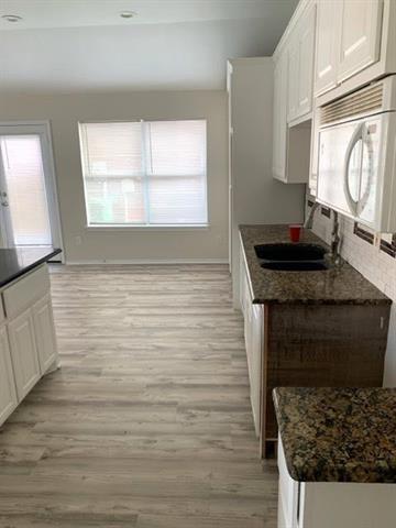 Building Photo - 10429 Aransas Dr