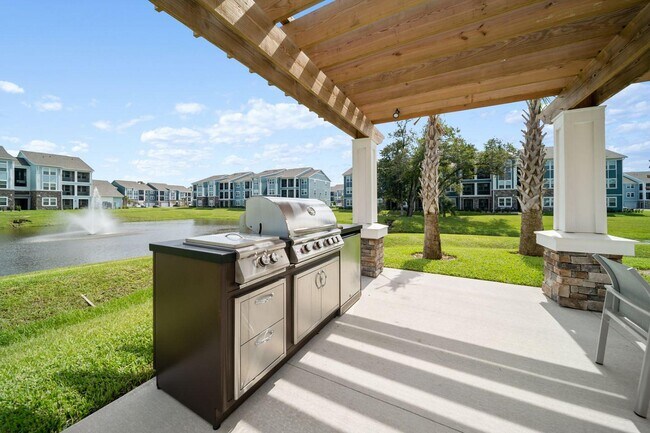 Building Photo - 1851 LPGA Blvd