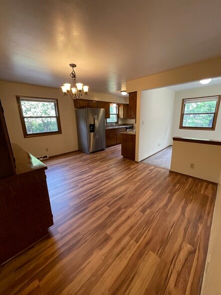 Building Photo - 611 Saint Johns Dr