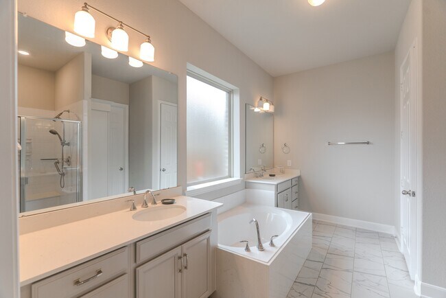 Building Photo - 8110 Copper Rock Dr