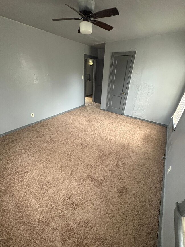 Building Photo - 2833 Morningside Dr