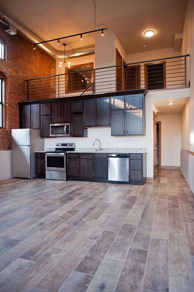 Building Photo - Union Biscuit West - 106