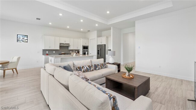 Building Photo - 1905 Fresno Ave