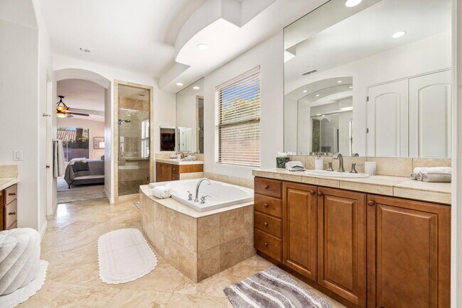 Building Photo - 49460 Rancho San Francisquito