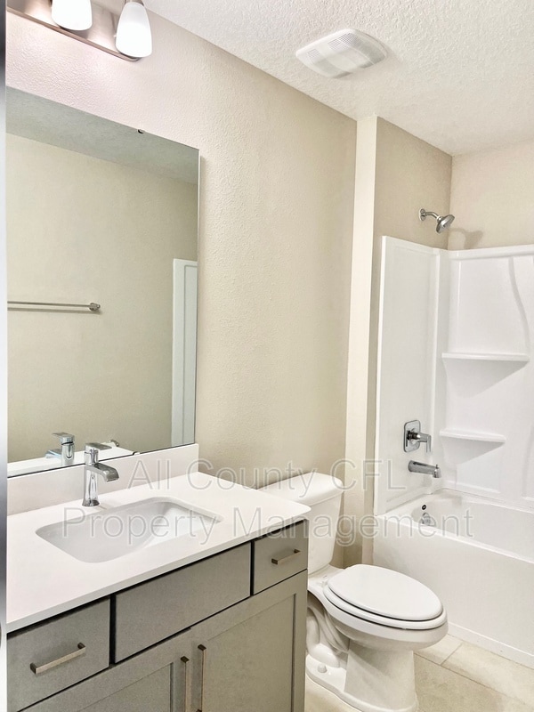 Building Photo - 1398 Captiva Cv