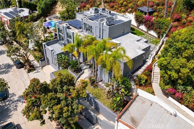 Building Photo - 4119 Dundee Dr