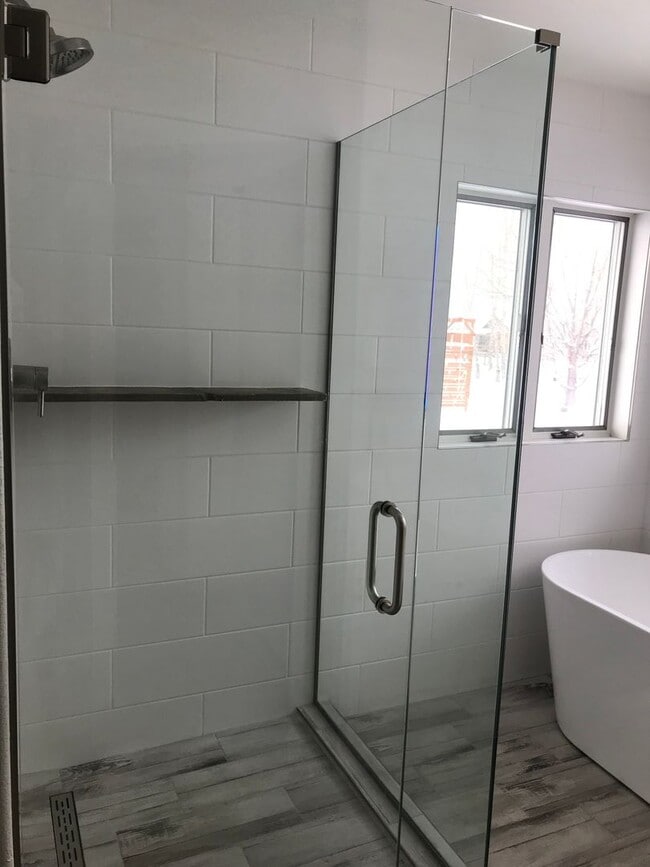 Building Photo - Beautiful 3-Bedroom Home with Modern Upgra...