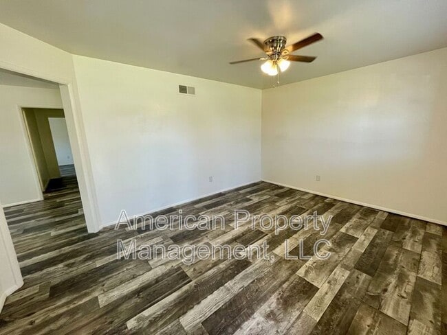 Building Photo - 1596 S 67th E Ave