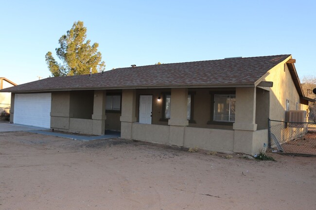 Building Photo - Spacious 3-Bedroom Home with Central A/C, ...