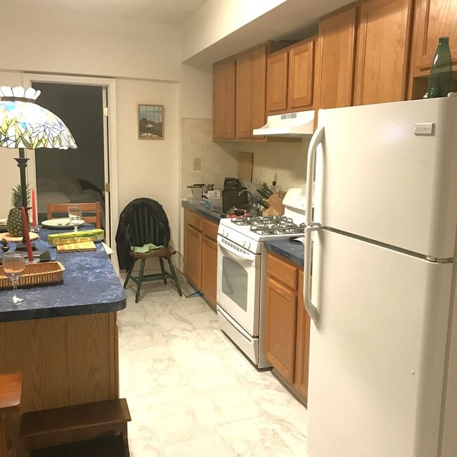 Building Photo - 0929-Castle