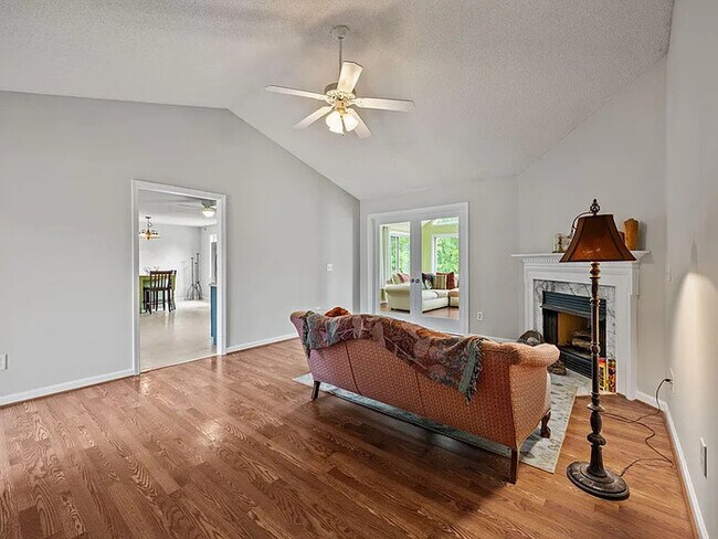 Building Photo - Earn Wealth While Leasing – Like a Homeowner – Lease to Own
