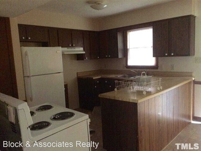 Building Photo - 3 br, 2 bath House - 8745 Chapel Hill Road