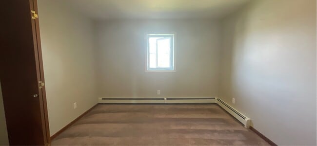 Building Photo - 706 Ouida Way