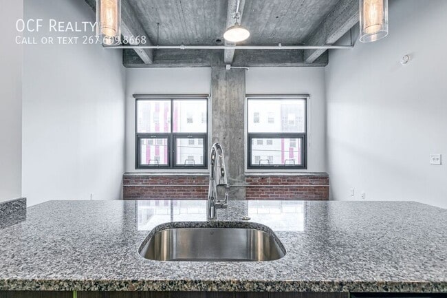 Building Photo - 4800 Brown St